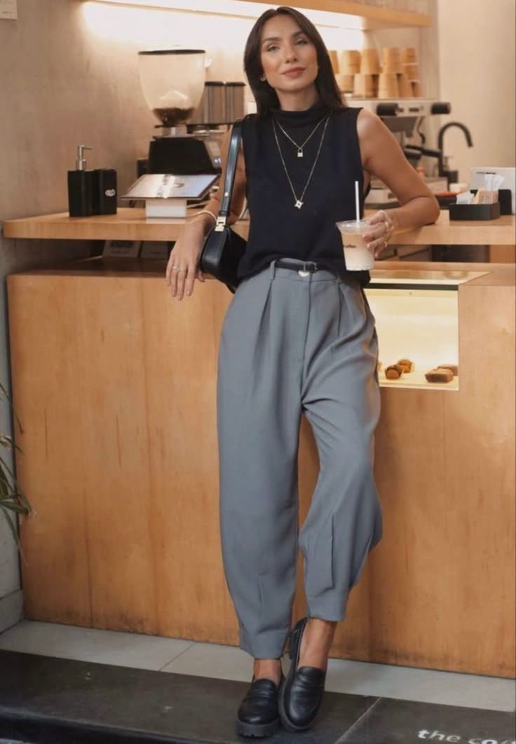 Casual Boss Babe Outfit, Smart Casual Work Outfit Summer, Buisness Casual, Business Professional Outfits, Smart Casual Work Outfit, Casual Work Outfits Women, Identity Crisis, Accessories Aesthetic, Business Casual Outfits For Work