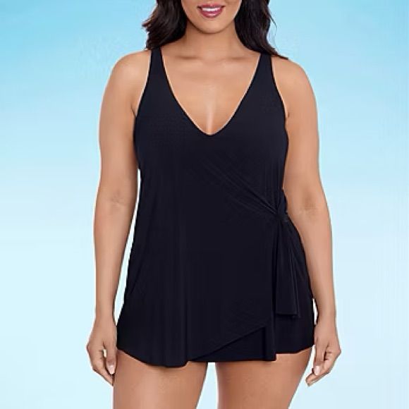 Trimshaper Women’s Size 8 Swim Dress Nwt. Elegant Stretch Black Swim Dress, Elegant Black Stretch Swim Dress, Chic Black Fitted Swim Dress, Chic Stretch Sleeveless Swim Dress, Elegant Black Swim Dress For Beach, Chic Sleeveless Stretch Swim Dress, Elegant Fitted Black Swim Dress, Fitted Black Swim Dress With V-neck, Elegant Swim Dress