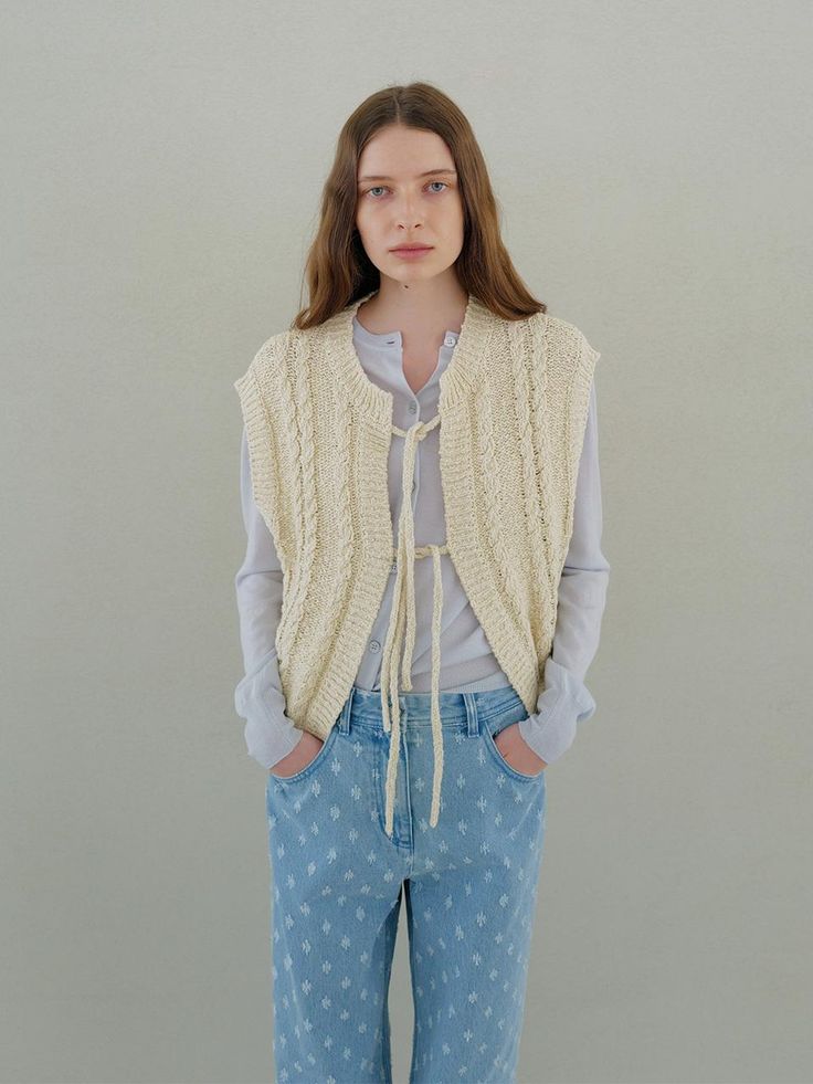 Composition : Shell: 100% cotton.Color : Light YellowCountry of Origin : China Cotton Knit Cardigan For Layering, Beige Cotton Knitted Sweater, Beige Cotton Cable Knit Sweater, Beige Cotton Knit Cardigan, Beige Textured Knit Cotton Cardigan, Cream Cotton Sweater For Spring, Spring Cream Cotton Sweater, Spring Cotton Textured Knit Sweater, Summer Cotton Cable Knit Top