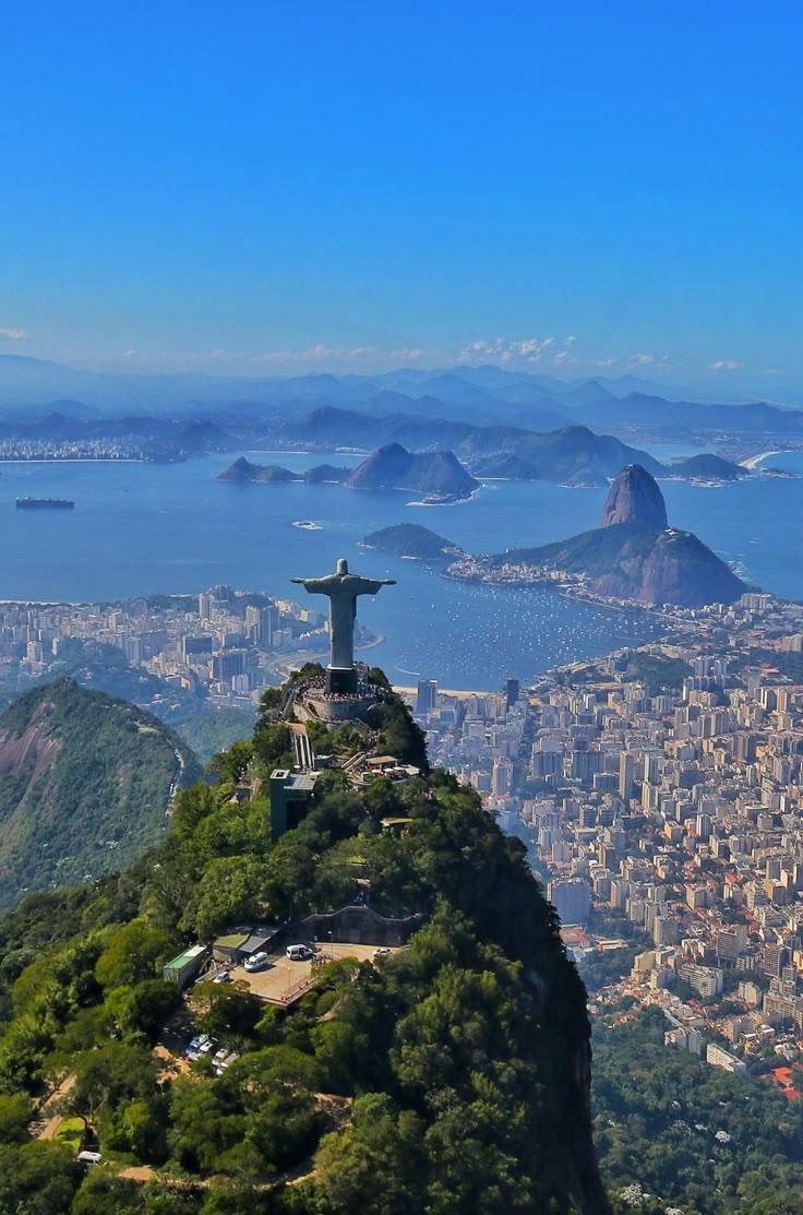 the statue of christ stands on top of a mountain in rio de oro, brazil