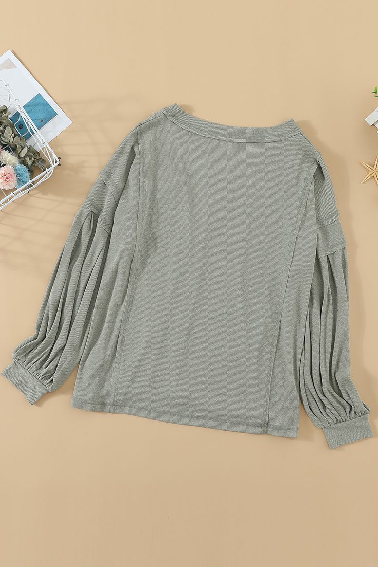 Green V-neck Lantern Sleeve Knit Long Sleeve Top Casual Long Sleeve V-neck Top In Solid Color, Casual Solid Color V-neck Long Sleeve Top, Casual Long Sleeve Solid Color V-neck Top, Solid Color Knit V-neck Top, Fall V-neck Solid Color Tops, Solid V-neck Top For Fall, Plain V-neck Top For Fall, Solid V-neck Knit Top For Layering, Solid Color V-neck Long Sleeve Top