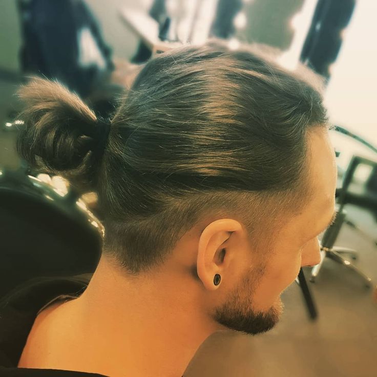 Low Undercut, Mens Long Hair Undercut, Long Long Hair, Long Hair Fade, Long Hair Shaved Sides, Man Bun Haircut, Man Bun Undercut, Guy Haircuts, Undercut Hairstyles Women