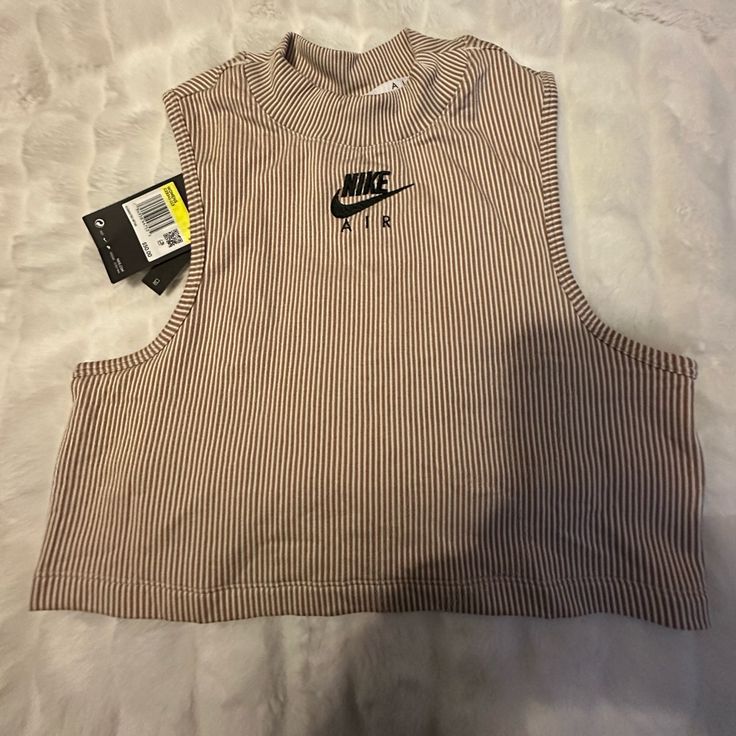 Nike Sports Bro Top In Brand New Condition White Ribbed Tank Top For Sports, White Ribbed Activewear For Sports, Nike Sleeveless Streetwear Tops, Nike Sleeveless Tops For Streetwear, Sports Ribbed Cotton Tops, White Sports Tops For Spring, White Ribbed Sporty Tank Top, White Ribbed Sporty Top, Ribbed Cotton Sports Tops