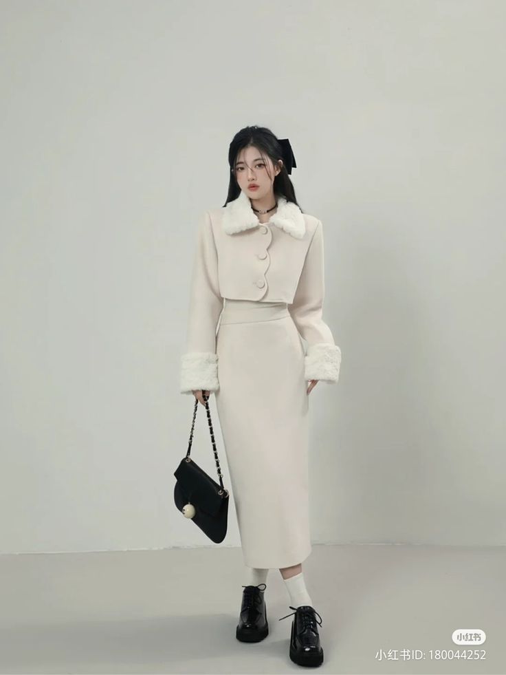 Bossy Outfits For Women, Aesthetic Winter Outfits Korean, Winter Professional Outfits Women, Business Women Outfit, Chic Outfit Aesthetic, Bossy Outfit, Winter Fashion Aesthetic, Douyin Fashion, Suits 2023