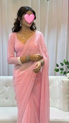 Fashionista Aesthetic, Farewell Sarees, Indian Dress Up, Sarees For Girls, Trendy Outfits Indian, Simple Saree Designs, Fancy Sarees Party Wear, Desi Fashion Casual, Indian Saree Blouses Designs