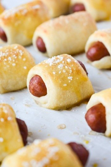 mini pretzel dogs are perfect for game day