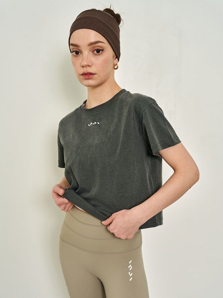 Editor'snotes This is a basic design cropped shirt made of cotton. Sporty styling is possible with various sportswear. We added points to the basic design through brand logo printing.- Soft texture made of cotton- Sporty styling with various bottoms- Trendy crop design- Display a casual styling with various bottoms Measurements(in.)One size (XS-M)- Shoulder: 17.32 in.- Bust: 19.29 in.- Hem: 19.49 in.- Sleeve Length: 5.51 in.- Total Length: 18.9 in.. * Model info: Height 5’ 5” Relaxed Fit Cropped Cotton T-shirt For Sports, Athleisure Cropped Tops With Logo Print, Cropped Cotton Sports T-shirt, Cropped Cotton T-shirt For Sports, Sports Cotton Crop Top T-shirt, Basic Cotton Sports Crop Top, Basic Cotton Crop Top For Sports, Sports Cotton Crop Top With Short Sleeves, Cotton Short Sleeve Sports Crop Top