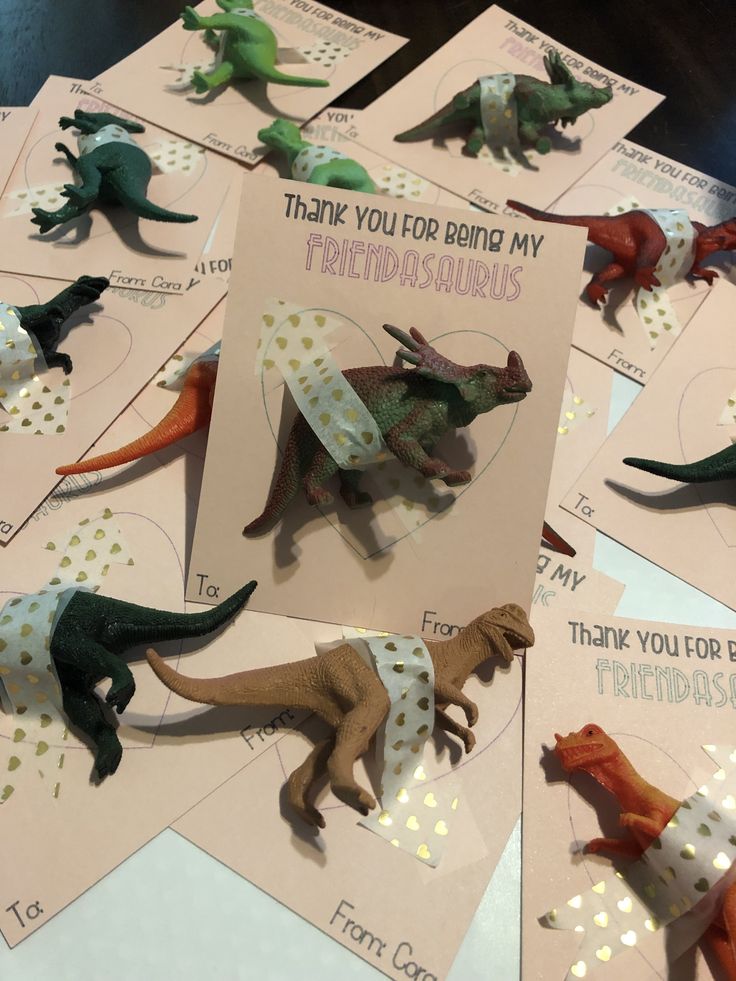 dinosaur thank you cards are arranged on top of each other