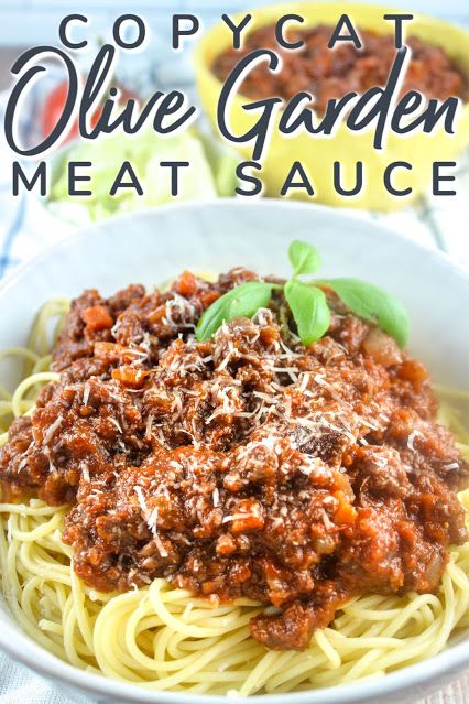 Olive Garden Meat Sauce, Olive Garden Spaghetti, Meaty Spaghetti Sauce, Mother Sauce, Spaghetti And Meat Sauce, Homemade Spaghetti Sauce Recipe, Copycat Olive Garden, Ragu Sauce, Sauce Spaghetti