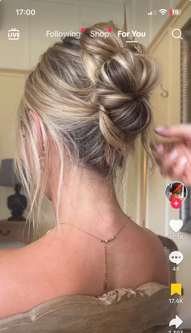 Wedding Updo For Round Face, Cute Simple Updos For Short Hair, Loose High Bun Wedding Hair, Updos For Halter Dresses, Low Side Bun Wedding Hair Messy Loose Updo, Midi Bun Wedding Hair, Delany Childs Bun, Loose Hair Updos, Updo Strapless Dress