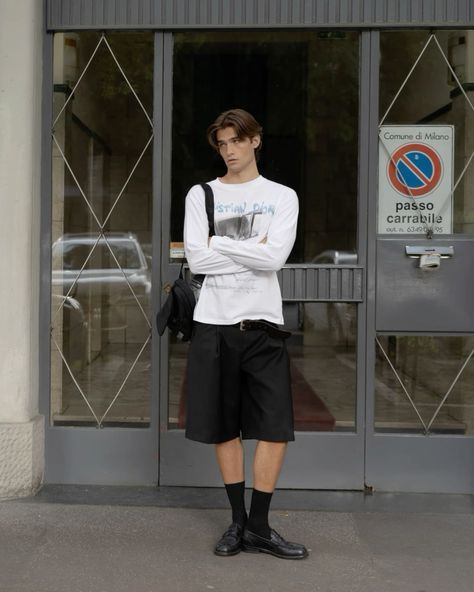 Indie Dark, Winter London, Carrie Bradshaw Outfits, Male Outfits, Genderless Fashion, Style Goals, Outfit Check, Mens Outfit Inspiration, Short Legs