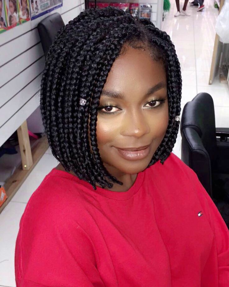 Bob Single Braids Black Women, Medium Box Braids Bob Shoulder Length, Braided Bobs For Black Women, Bob Braids Hairstyles Short, Short Bob Braids Black Women, Braided Bob Hairstyles For Black Women, Bob On Black Women, Wrap Braids, Short Box Braids Bob