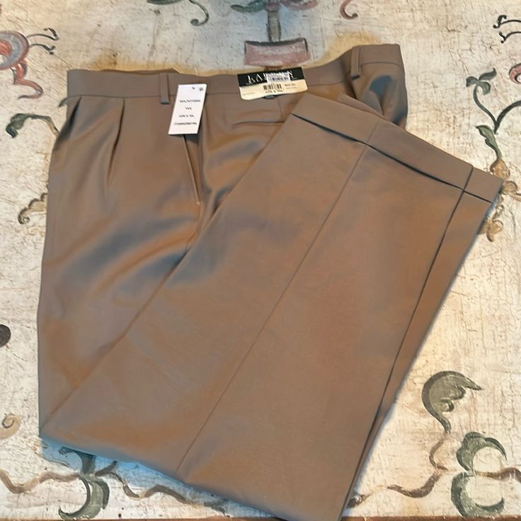 Lauren Ralph Lauren Khaki Pants Tan 42w X 30l 52% Wool , 48% Polyester New With Tags Classic Big And Tall Straight Leg Bottoms, Classic Straight Leg Bottoms For Big And Tall, Classic Tapered Pants With Pockets, Classic Tapered Bottoms With Pockets, Big And Tall Flat Front Workwear Bottoms, Classic Big And Tall Workwear Bottoms, Classic Big And Tall Bottoms For Workwear, Classic Big And Tall Bottoms With Pockets, Classic Big And Tall Workwear Pants