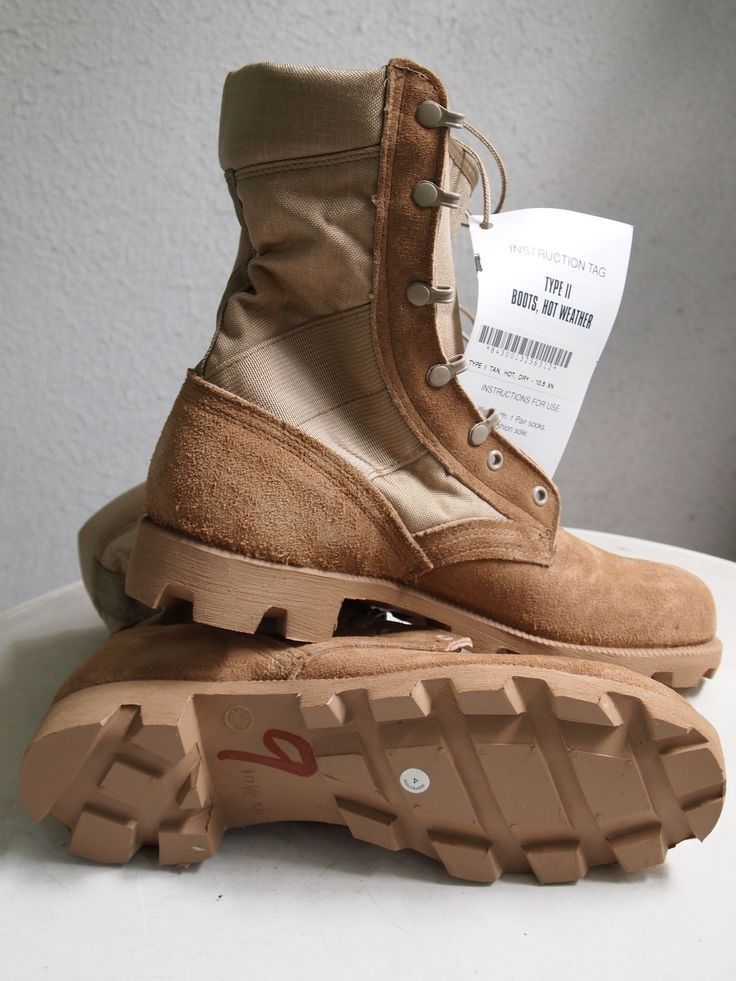 Vintage Combat Boots, Desert Combat Boots, Altama Boots, Hightop Shoes, Tactical Fashion, Good Work Boots, Timberland Boots Outfit, Boots Outfit Men, Jungle Boots