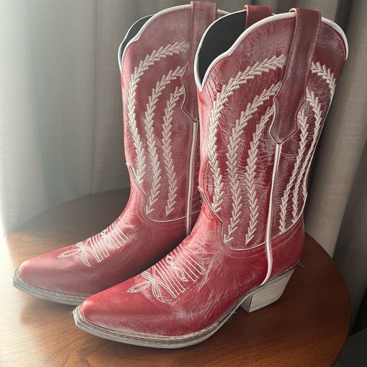 Super Cute Red And White Cowboy Boots. Brand New With Tags, Purchased On Broadway In Nashville. Vintage Red Cowboy Boots, Broadway In Nashville, Balenciaga Track Sneaker, Best Cowboy Boots, Tan Leather Ankle Boots, Tall Brown Leather Boots, Red Cowboy Boots, White Cowboy Boots, Yellow Sandals