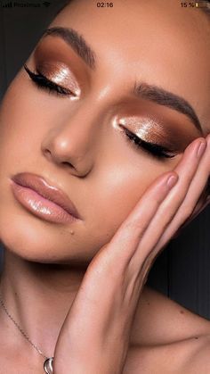 Ball Makeup, Gold Makeup Looks, Prom Eye Makeup, Prom Makeup Looks, Formal Ideas, Bronze Makeup, Formal Makeup, Glam Makeup Look, Wedding Makeup Looks