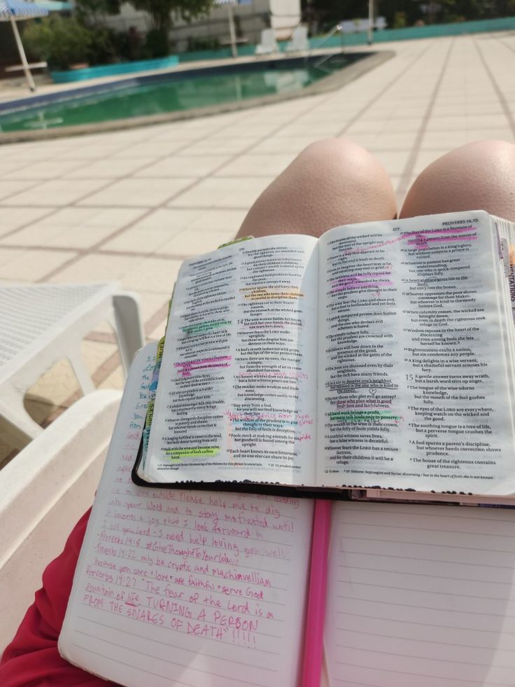 Holy Girl Summer, reading your Bible by the pool, Proverbs Bible Study outside, Jesus girl Holy Girl Summer Aesthetic, Proverbs Bible Study, Holy Girl Summer, Study Outside, Reading Your Bible, Girl Activities, Summer Routine, Holy Girl, Summer Vision