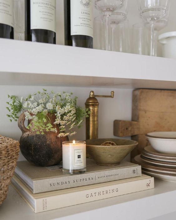 AMAZON KITCHEN ESSENTIALS | WHITE KITCHEN Mudroom Shelf, Kitchen Countertop Decor, Countertop Decor, Kitchen Counter Decor, Counter Decor, Home Decor Hacks, Affordable Decor, Affordable Home Decor, Shelf Styling