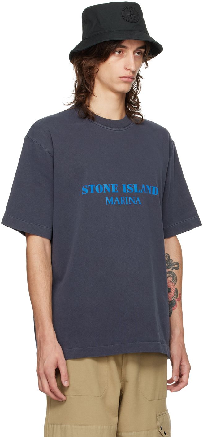 Cotton jersey T-shirt. · Rib knit crewneck · Logo and text printed at chest Supplier color: Ink Supplier code: 8115207X4 Color Ink, Knit Crewneck, Stone Island, Jersey T Shirt, Rib Knit, Crew Neck, Navy, ? Logo, Stone