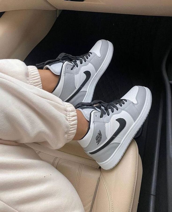 Grey Air Jordan 1 Outfit Women, Grey Jordans Outfit, Air Jordan 1 Mid Grey, Jordan 1 Grey, Jordan 1 Mid Grey, Grey Jordans, Nike Shoes Girls, Trendy Shoes Sneakers, Nike Fashion Shoes