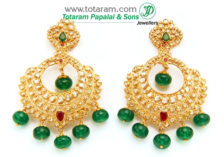 22k Gold Earrings, Indian Gold Jewelry, 22k Gold Jewelry, Chandbali Earrings, Gold Jewelry Stores, Big Hoop Earrings, Emerald Bead, Dangle Hoop Earrings, Ruby Emerald