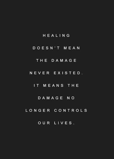 a black and white photo with a quote on it that says, healing doesn't mean the damage