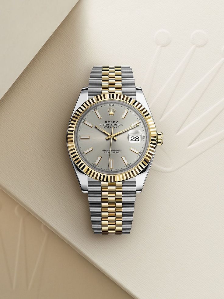 Trendy Watches Women, Rolex Prices, Rolex Watch Price, Gold And Silver Watch, Stylish Watches Men, Trendy Watches, Rolex Watches For Men, Premium Watches, Gold Watch Men