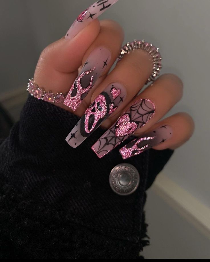 Halloween Nails Scream Pink, Pink Glitter Halloween Nails, Halloween Barbie Nails, No You Hang Up Scream Nails, Ghost Face Nails Pink, Short Scream Nails, Pink Ghost Face Nails, Scream Face Nails, Ghost Face Nails Acrylic