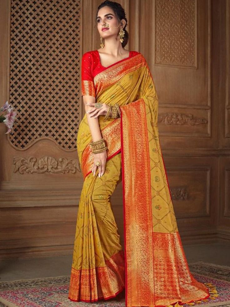 Himani Weaving Silk Designer Saree Soft easy to wear high quality silk fabric. Beautiful print with weaving pallu. Comes with unstitch blouse fabric. This exquisite Himani Weaving Silk Designer Saree showcases the perfect blend of traditional craftsmanship and modern design. Made with high-quality silk, it offers a luxurious and comfortable drape. Elevate your style with the intricate weaving and intricate patterns of this stunning saree. Cotton Saree Designs, Wedding Saree Collection, Indian Designer Sarees, Traditional Saree, Wedding Saree Indian, Designer Sarees Online, Buy Sarees Online, Casual Saree, Art Silk Sarees