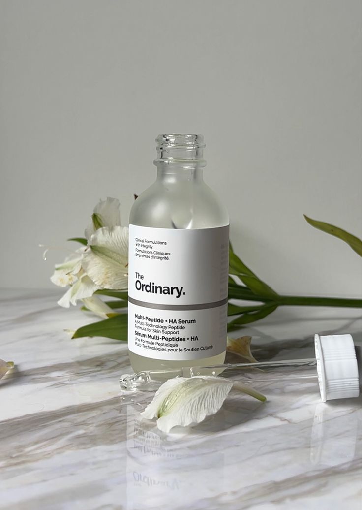 The Ordinary serum for glass skin #ugc #ugcmarketing #aesthetic #serum #theordinary #hyaluronic The Ordinary Photoshoot, Foto Produk Skincare, Aesthetic Serum, Serum Aesthetic, Ugc Examples, Product Videography, Ordinary Serum, The Ordinary Serum, Product Advertisement