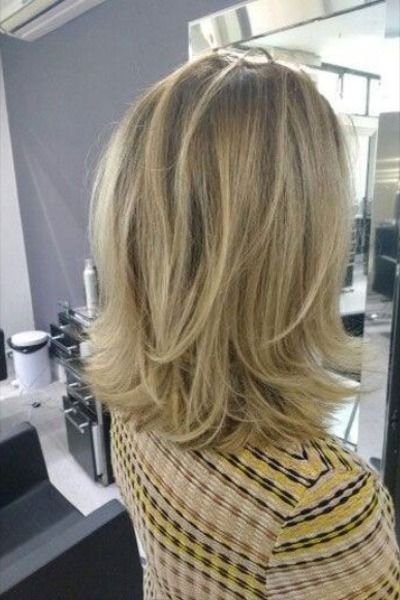 Hair Length Chart, Medium Length Hairstyles, Hair Color Crazy, Haircuts For Fine Hair, Medium Hair Cuts, Shoulder Length Hair, Blonde Color, A Mirror, Medium Length Hair Cuts