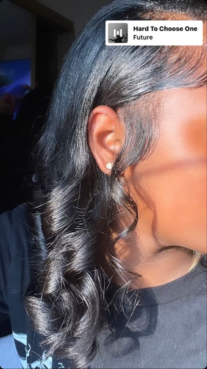 Black Women With Medium Length Hair, Styles With Real Hair For Black Women, Hairstyles Slik Press, Silk Press Styled, Silk Press Hair Hairstyles Long, Silk Press Hairstyle For Black Women, Natural Straight Hair Styles, Silk Press Black Women Hair, Silk Back Hairstyle