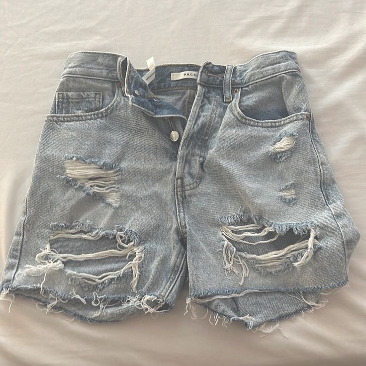 90s Girlfriend Style Pacsun Jean Shorts Medium Length Never Worn Size 24 Y2k Bottoms With Built-in Shorts For Summer, Y2k Style Bottoms With Built-in Shorts For Summer, High Waist Blue Grunge Bottoms, Grunge High Waist Blue Bottoms, Grunge High-waist Blue Bottoms, High Waist Y2k Bottoms For Summer, High Waist Y2k Summer Bottoms, Y2k High Waist Summer Bottoms, Y2k Style Short Bottoms For Summer