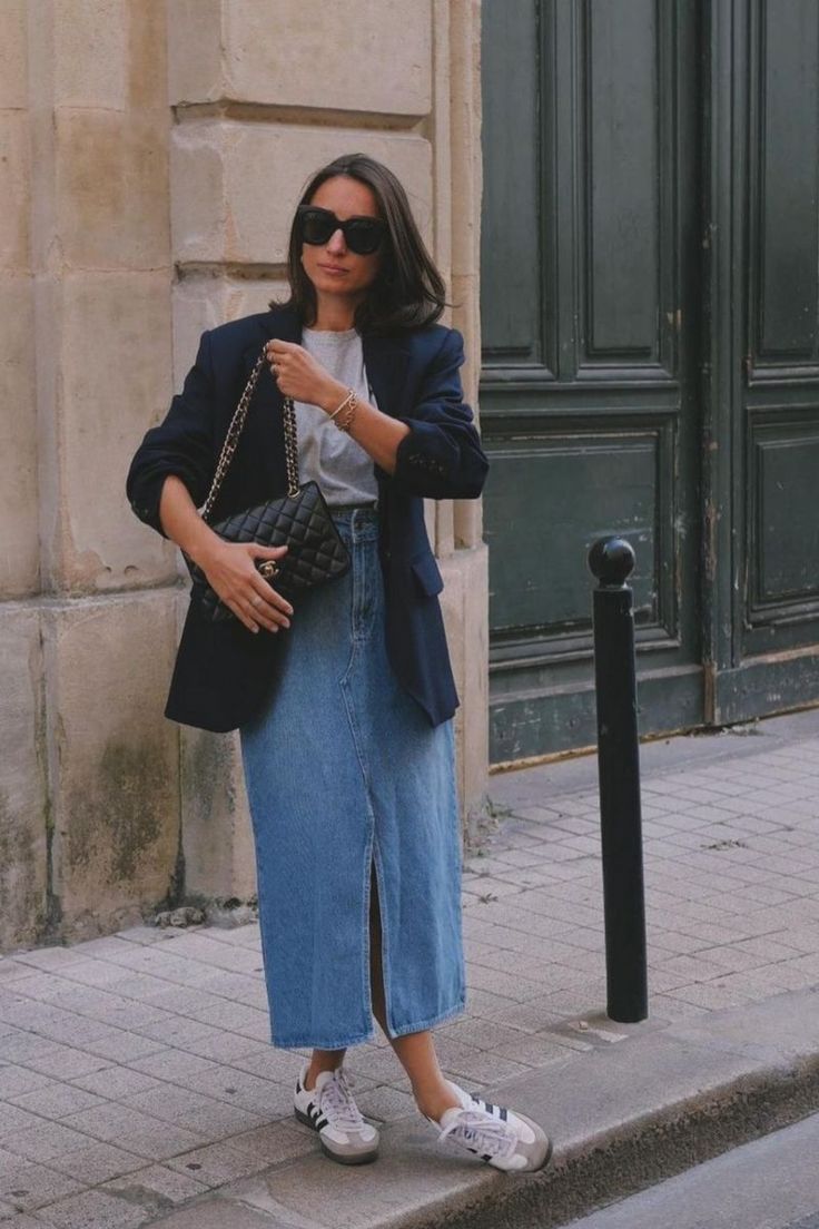 Summer Denim Skirt Outfit, Denim Skirt Styling, Maxi Denim Skirt Outfit, Denim Skirt Outfit Fall, Denim Skirt Outfit Winter, Maxi Skirt Work, Denim Maxi Skirt Outfit, Denim Skirt Outfit Summer, Maxi Skirt Outfit Summer