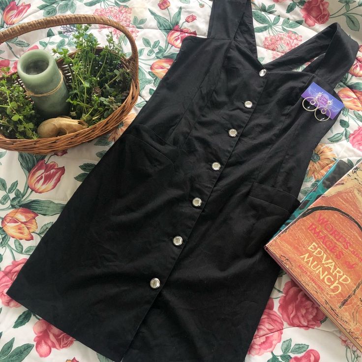 Vintage Early 90s Black Button Up Dress. Super Cute And Can Be Styled So Many Ways. Layered Up For Spring And Wear It All On Its Own In Summer. Made Well Strong And Sturdy Never Worn Condition. Labeled An 11/12 Cottage-Core Collection. Casual Dress With Button Closure For Night Out, Casual Mini Dress With Button Closure For Night Out, Cotton Party Dresses With Buttons, Cotton Party Dress With Buttons, Casual Buttoned Mini Dress For Party, Casual Mini Dress With Buttons For Party, Casual Mini Dress With Button Closure For Party, Casual Party Mini Dress With Button Closure, Casual Party Mini Dress With Buttons