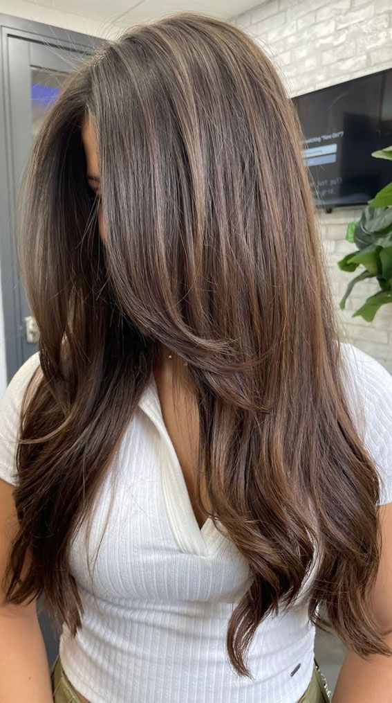 Rambut Brunette, Brunette Ombre, Brown Hair Looks, Brown Hair Inspo, Brunette Balayage, Brunette Hair With Highlights, Hairstyles For Layered Hair, Brown Hair Balayage, Haircuts Straight Hair