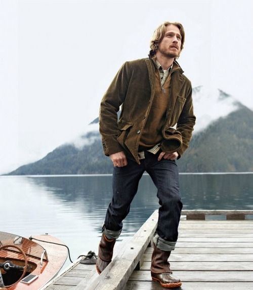 Rugged look Mens Fashion Rugged Mountain, Mens Outdoor Fashion, Workout Man, Mens Rugged, Mens Fashion Winter, Sneaker Shop, Mens Fashion Illustration, Rugged Men, Adventure Outfit