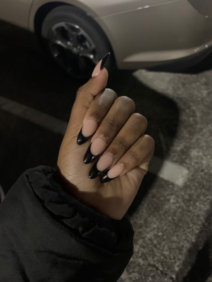 Black Nails Inspiration Almond, Black French Oval Nails, Black Almond French Tip, Black French Almond Nails, Almond Black French Tip Nails, Black French Tip Nails Almond, Almond Black Nails, Black Nails Almond, Pedi Designs