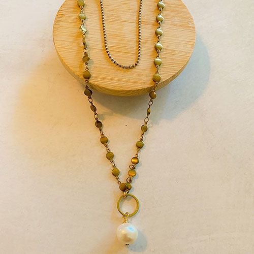 Pearls are traditional and elegant. This necklace combines a classic symbol and makes a layered look simple and easy! 2 layers of chain and a solitaire freshwater pearl at the base. Perfect for any occasion . Pearls are also the June Birthstone. ⬩10-12mm Oval shape Pearl ⬩22 inch Brass & 18 inch Plated Brass Layered necklace ⬩Available in White/Bronze, and Blue/Gunmetal ⬩Pearl is highly feminine and known as a “stone of sincerity” This item will ship with gemstone information on the Santore Jewe Layering Pearl Drop Necklaces, Gold Layered Necklace With Pearl Drop For Gift, Multi-strand Pearl Necklaces With Pearl Charm, Double Strand Pearl Layered Necklace As Gift, Double Strand Pearl Layered Necklace For Gift, Double Strand Pearl Layered Necklace Gift, Gold Multi-strand Necklace With Pearl Pendant, Gold Double Strand Pearl Necklace With Pendant, Gold Double Strand Pearl Necklace For Jewelry Making