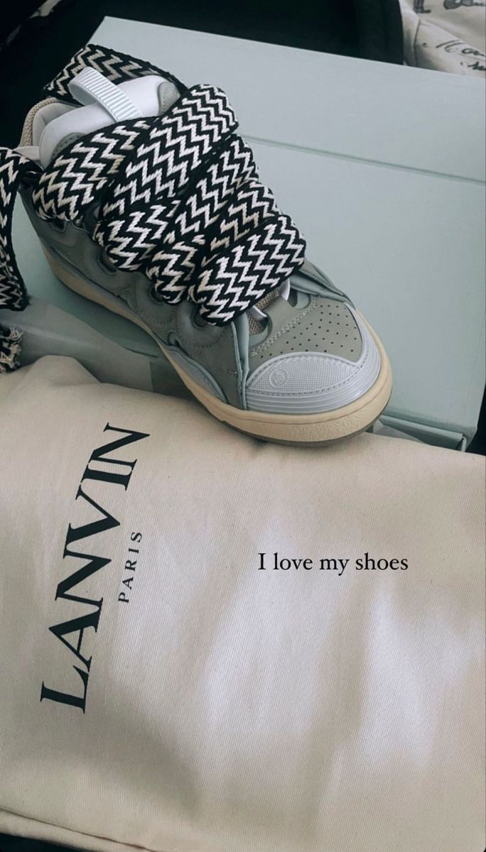 Sneakers Trendy, Lanvin Sneakers, Pretty Sneakers, Lanvin Shoes, Trendy Shoes Sneakers, Dr Shoes, Pretty Shoes Sneakers, Shoes Outfit Fashion, Sneaker Lovers