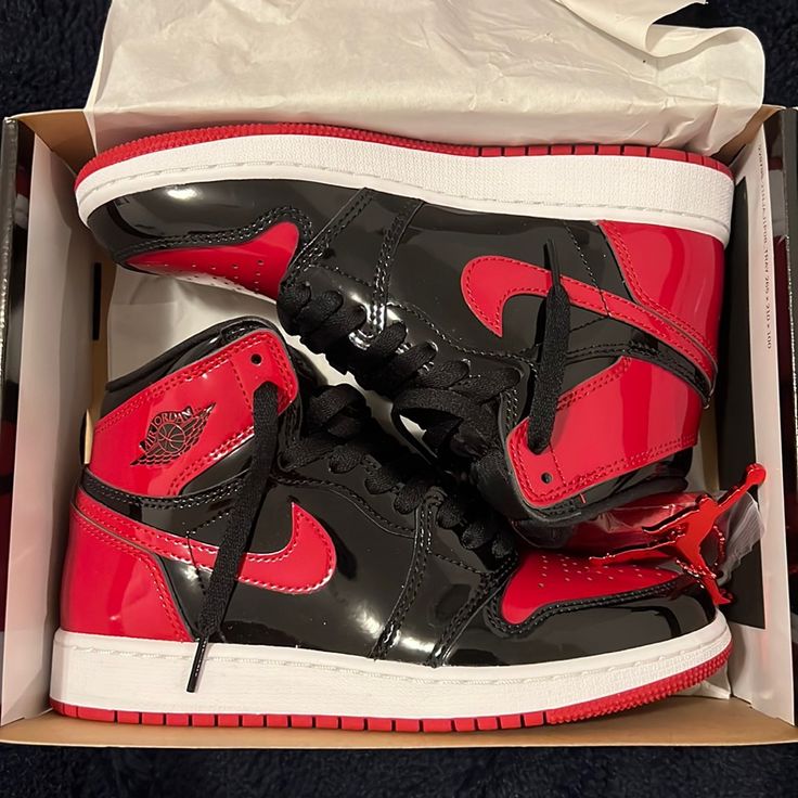 Air Jordan 1 Retro High Og Gs, Authentic And Brand New. Patent Black And Varsity Red. Size 5 In Kids, 37 Euro Womens. Red And Black Air Jordan 1, Red And Black Proposal Decor, Jordan 1 Size 4, Patent Red Jordan 1, Nike Jordan Red And Black, Jordan 1 Red And Black, Black And Red Jordans, Red Jordan 1 Outfit, Red And Black Jordans