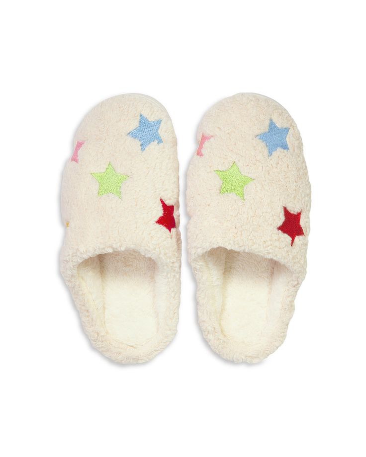 Kick back and relax with the coziest slippers in town! These are covered in a soft, plushy material and have a rubber sole. The details- X-Small / Small: 5-6 Medium: 7-8 Large: 9-11 Plush material Rubber sole Embroidered design Cushioned exterior Comfy Accessories, Big Little Basket, Fun Slippers, Cozy Slippers, Dr Shoes, Spa Set, Cute Slippers, Shoe Wishlist, Slippers Cozy