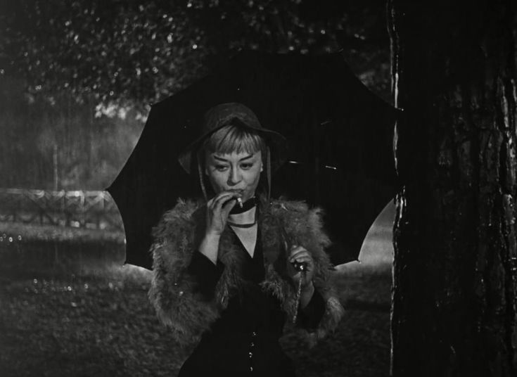 Nights Of Cabiria, Fellini Films, Federico Fellini, Sweet Charity, Film Grab, Film Art, Moving Pictures, Film Director, Film Aesthetic