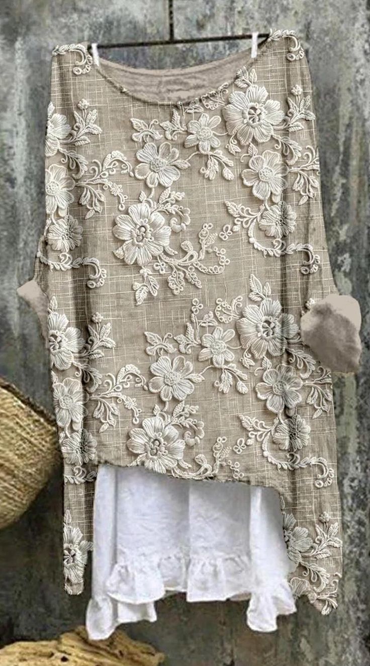 Flowy Tunic, Linens And Lace, Embroidered Linen, 가을 패션, Printed Sleeves, Electronic Devices, Lcd Screen, Work Casual, Fashion Prints