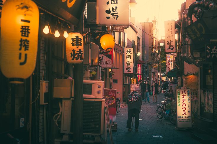 Explore Masashi Wakui's photos on Flickr. Masashi Wakui has uploaded 1246 photos to Flickr. 16:9 Wallpaper Aesthetic, Tokyo Aesthetic, Wallpaper Notebook, Japan Street, Planets Wallpaper, Japan Aesthetic, Aesthetic Japan, Aesthetic Desktop Wallpaper, Sunset Wallpaper