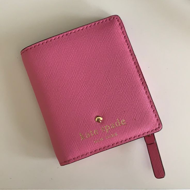 Super Cute Little Pink Wallet From Kate Spade! Never Used. Perfect For Summer! Kate Spade Pink Wallet, Kate Spade Wallet Pink, Kate Spade Minnie Mouse, Flower Wallet, Pink Wallet, Bags Kate Spade, Card Holder Case, Velvet Flowers, Kate Spade Wallet