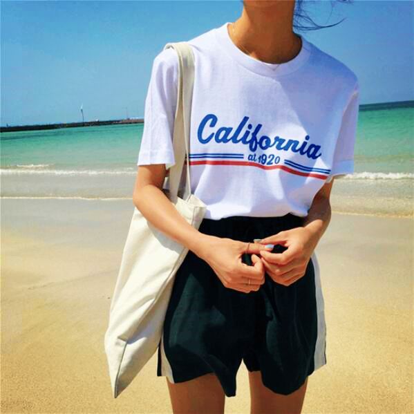 2 u large California Print, Tony Moly, Sport Girl, Small Businesses, Outfit Of The Day, White Black, White And Black, Fashion Blogger, Street Style