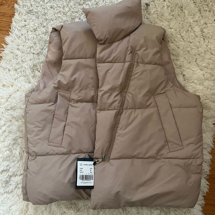 Never Worn !!! Super Cute Was Just Too Big On Me Beige Puffer Vest, Beige Puffer, Puffer Vest, Puffer, Super Cute, Jackets & Coats, Jackets For Women, Women Shopping, Color