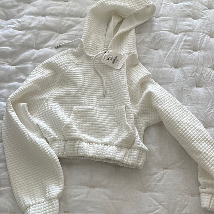 New, Never Worn, White Crop Quilted Asos Hoodie White Waffle Knit Cozy Sweater, Cozy White Waffle Knit Sweater, White Hooded Casual Sweater, Casual White Hooded Sweater, Casual Long Sleeve Waffle Knit Hoodie, Cozy Streetwear Tops With Drawstring Hood, Casual White Sweater With Drawstring Hood, White Hooded Spring Sweater, White Hooded Sweater For Spring