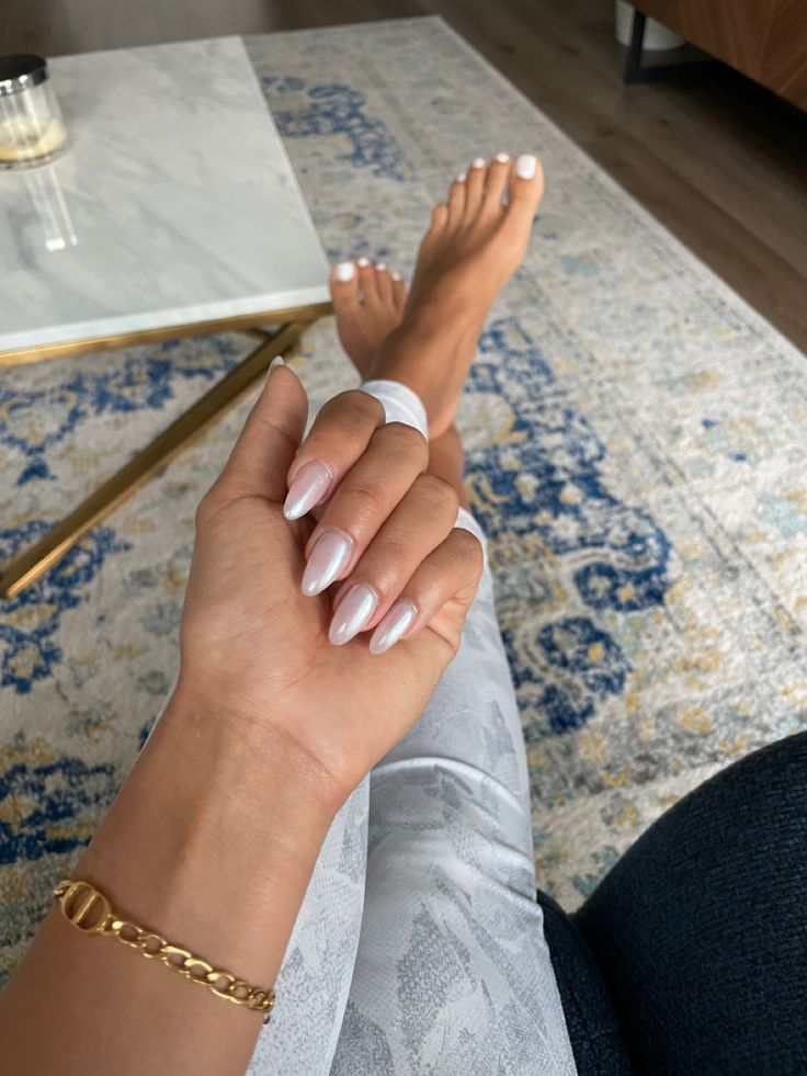 Priscilla Nails, Hailey Bieber Nails, Bieber Nails, Classy Nail, Glam Nails, Wedding Aesthetic, Classy Nails, Nails Inspo, Hailey Bieber